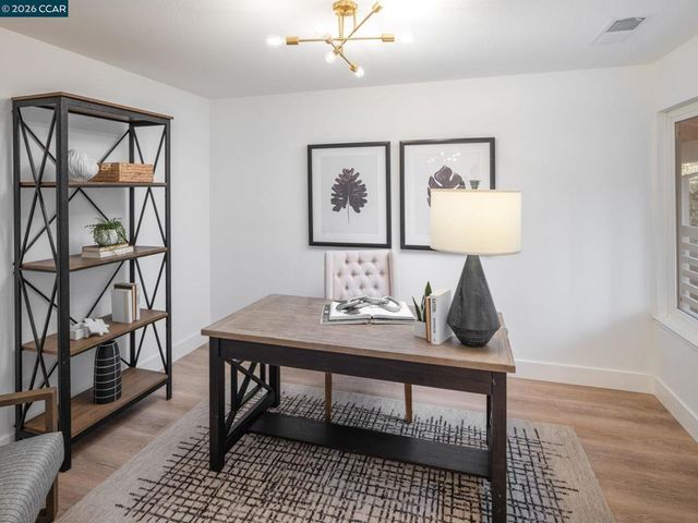 320 Miranda Ln, Alamo, CA 94507