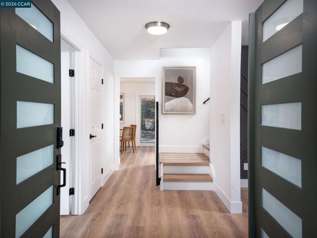 320 Miranda Ln, Alamo, CA 94507