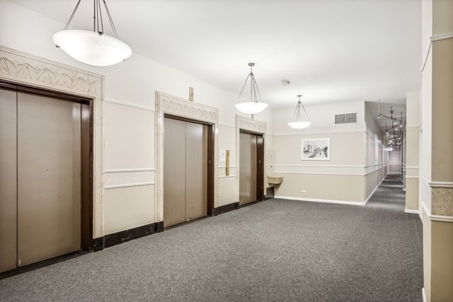 807 Church Street 211, Evanston, IL 60201