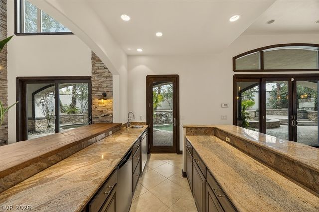 9325 Canyon Classic Drive, Las Vegas, NV 89144