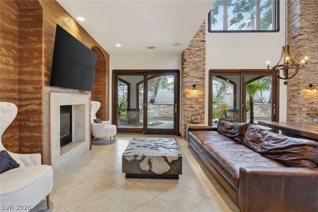 9325 Canyon Classic Drive, Las Vegas, NV 89144