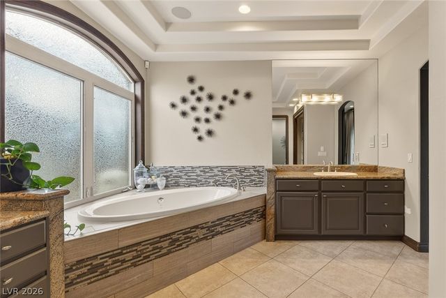 9325 Canyon Classic Drive, Las Vegas, NV 89144