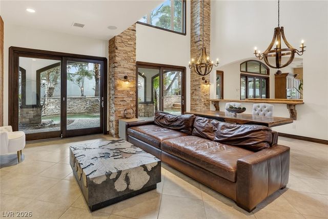 9325 Canyon Classic Drive, Las Vegas, NV 89144