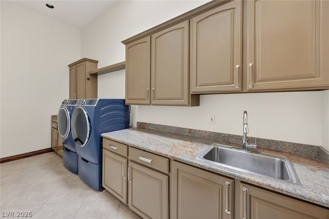 9325 Canyon Classic Drive, Las Vegas, NV 89144