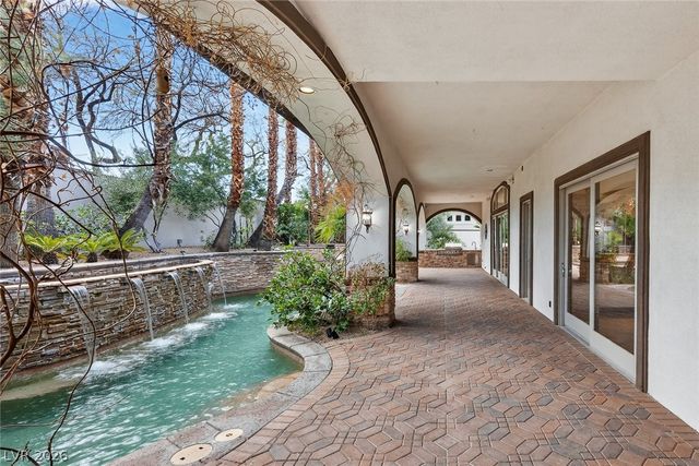 9325 Canyon Classic Drive, Las Vegas, NV 89144