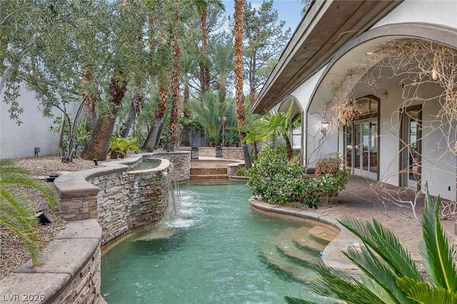 9325 Canyon Classic Drive, Las Vegas, NV 89144