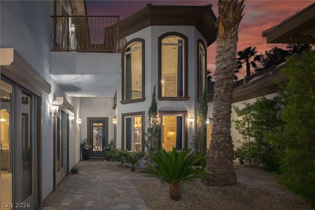 9325 Canyon Classic Drive, Las Vegas, NV 89144