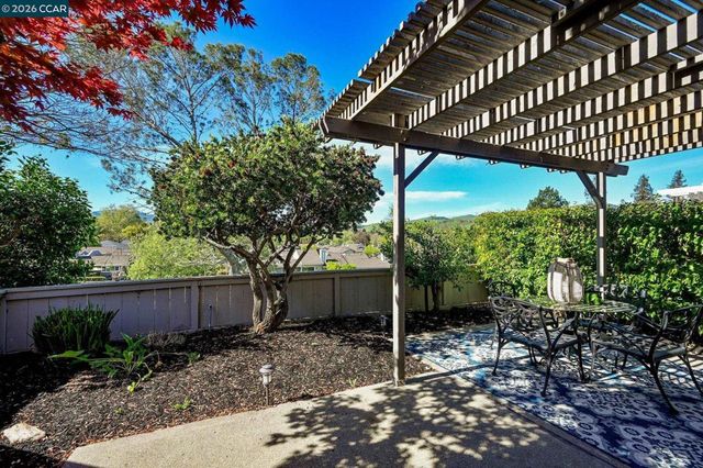 537 ROLLING HILLS LANE, Danville, CA 94526