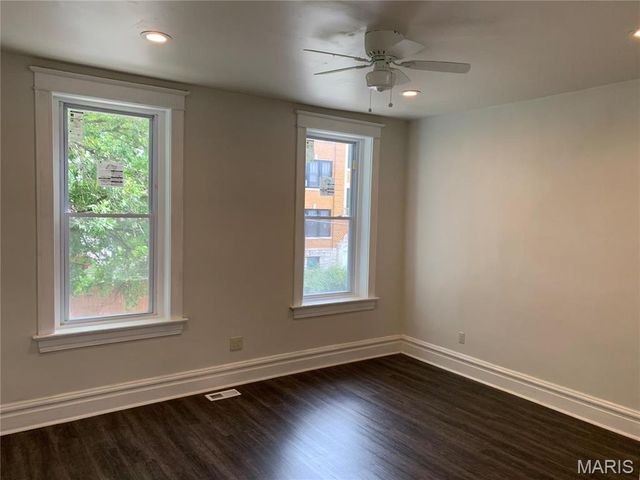 3616 Osceola Street, St Louis, MO 63116