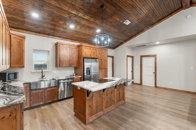 115 CR 4720, Mt Pleasant, TX 75558