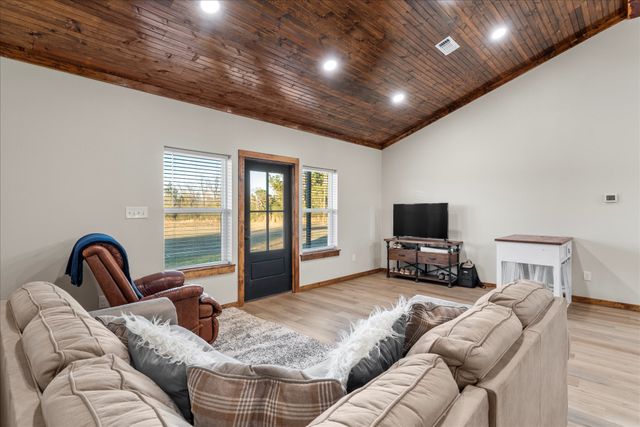 115 CR 4720, Mt Pleasant, TX 75558