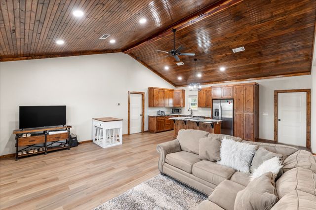 115 CR 4720, Mt Pleasant, TX 75558