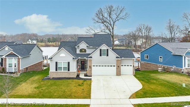 915 Preserve Lane, White Lake, MI 48386