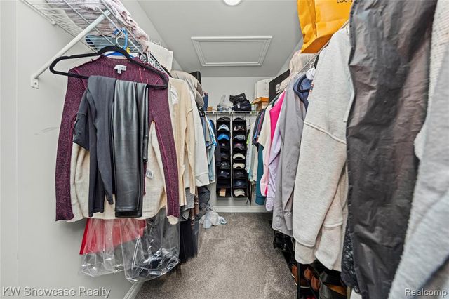 915 Preserve Lane, White Lake, MI 48386