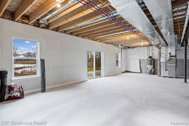 915 Preserve Lane, White Lake, MI 48386