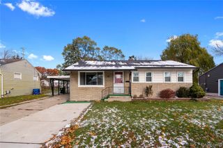830 Westwood Drive, Fenton, MI 48430
