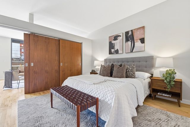 346-354 Congress St 607, Boston, MA 02210