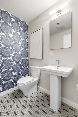 346-354 Congress St 607, Boston, MA 02210