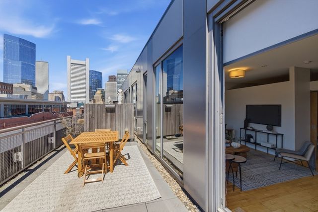 346-354 Congress St 607, Boston, MA 02210