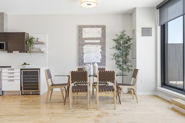 346-354 Congress St 607, Boston, MA 02210