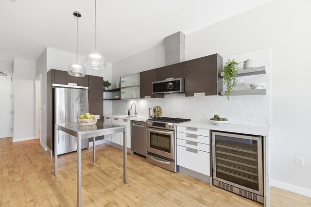 346-354 Congress St 607, Boston, MA 02210