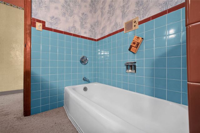 139 Tesuque Village, Santa Fe, NM 87506