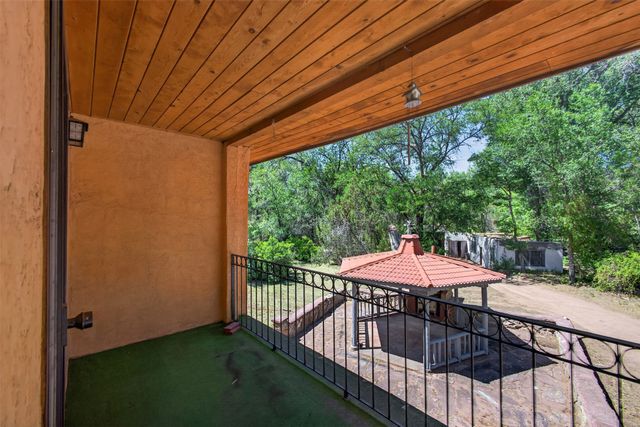 139 Tesuque Village, Santa Fe, NM 87506
