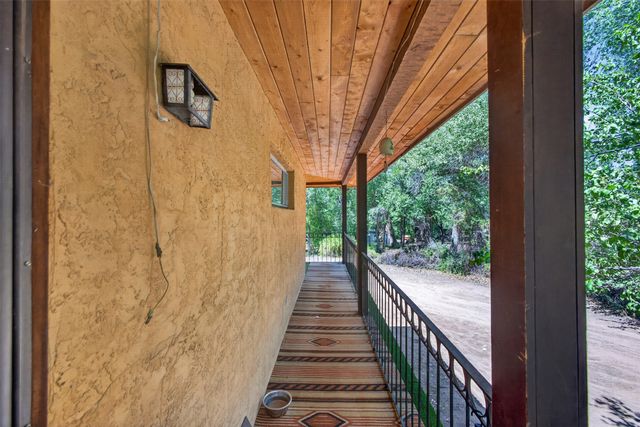 139 Tesuque Village, Santa Fe, NM 87506