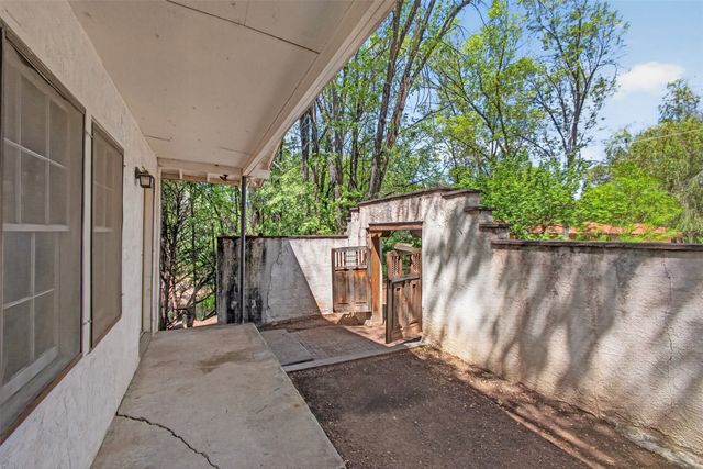 139 Tesuque Village, Santa Fe, NM 87506
