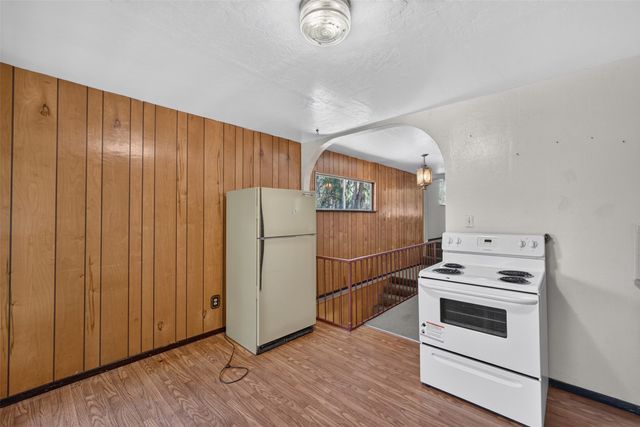 139 Tesuque Village, Santa Fe, NM 87506