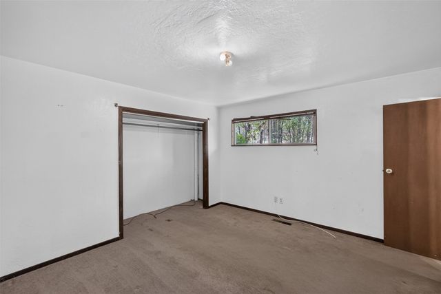 139 Tesuque Village, Santa Fe, NM 87506