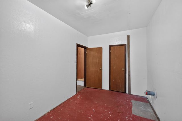 139 Tesuque Village, Santa Fe, NM 87506
