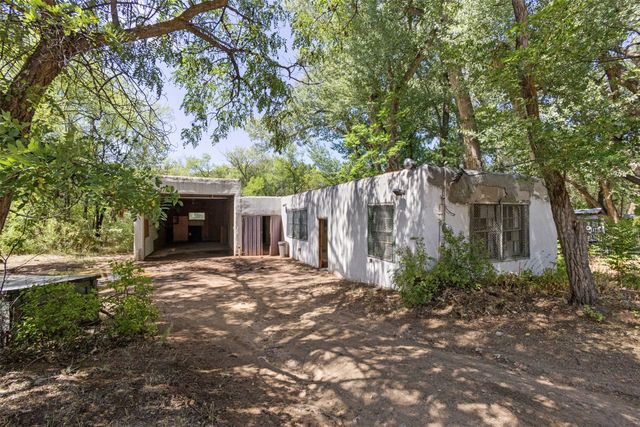 139 Tesuque Village, Santa Fe, NM 87506