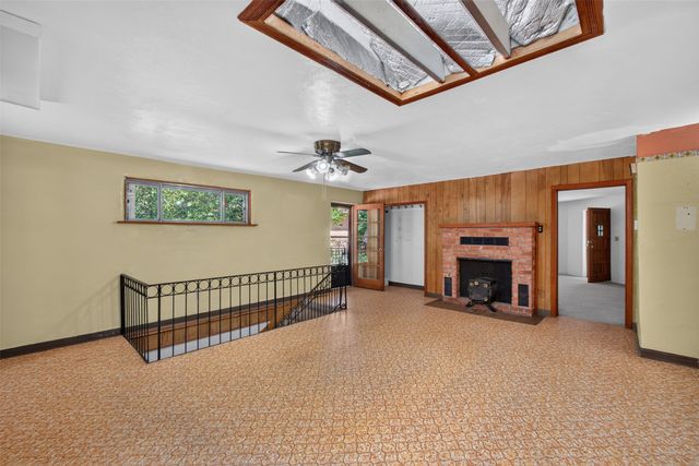 139 Tesuque Village, Santa Fe, NM 87506
