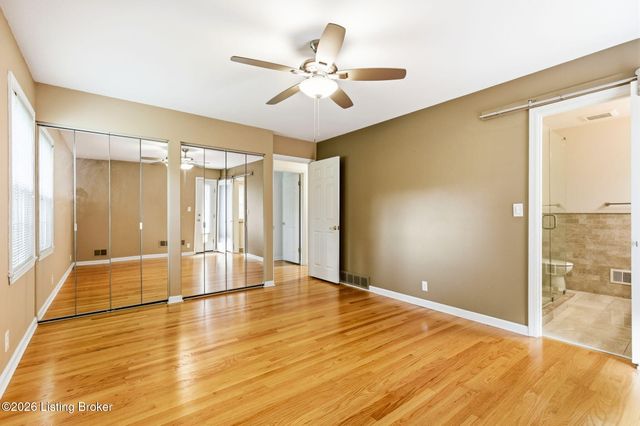 1502 McCarthy Ct, Louisville, KY 40222
