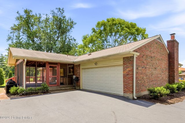 1502 McCarthy Ct, Louisville, KY 40222
