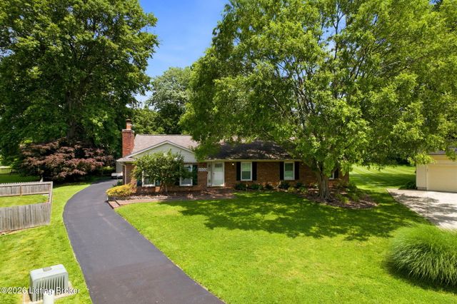 1502 McCarthy Ct, Louisville, KY 40222