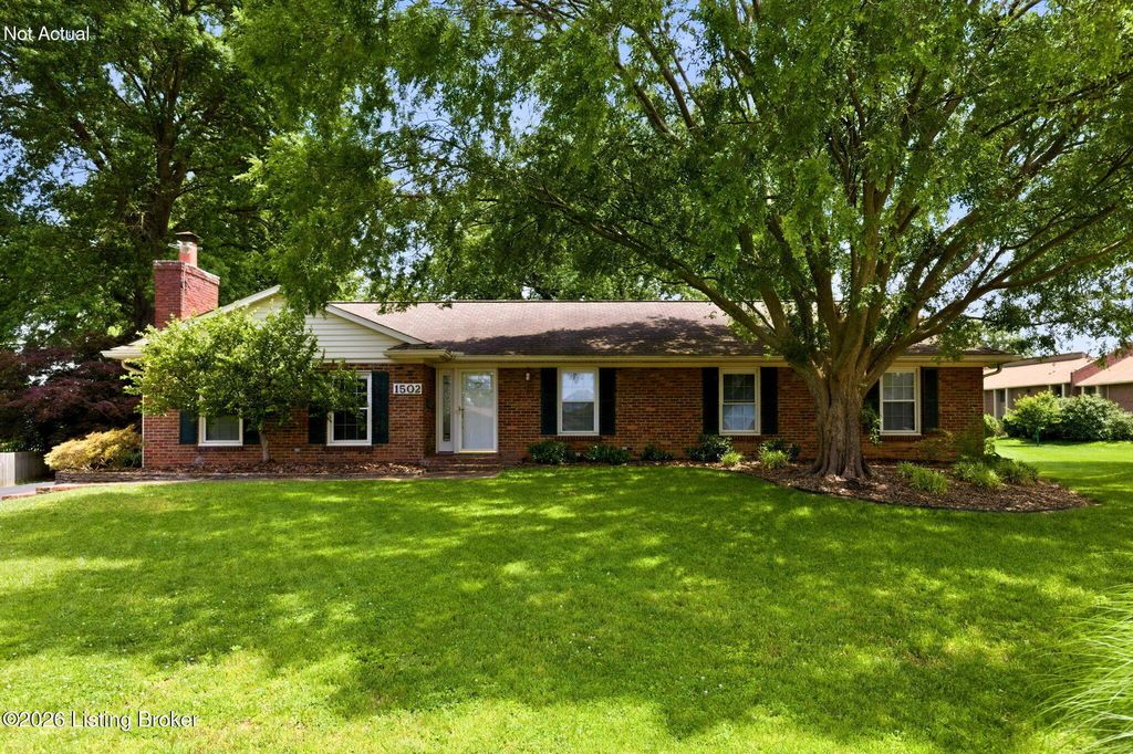 1502 McCarthy Ct, Louisville, KY 40222