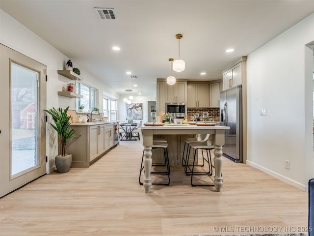 4812 Clearview Drive, Bartlesville, OK 74006