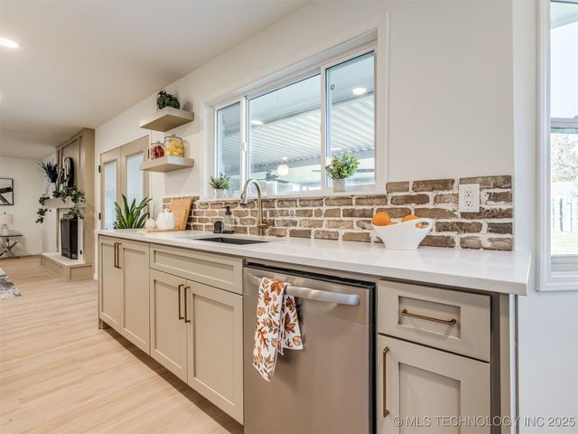 4812 Clearview Drive, Bartlesville, OK 74006