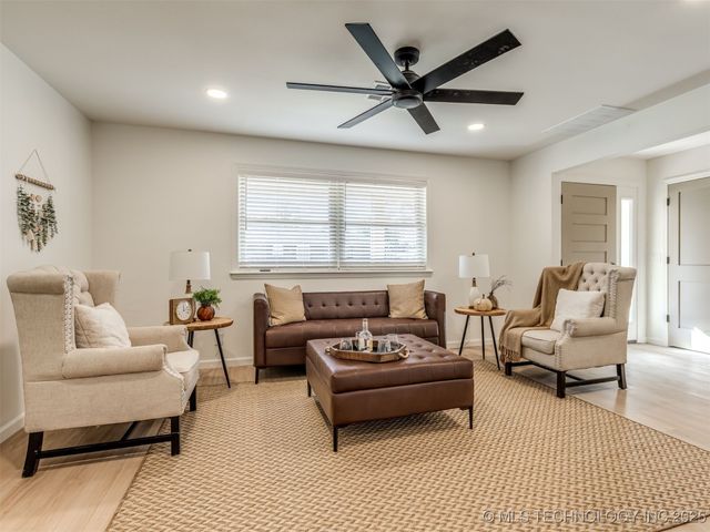 4812 Clearview Drive, Bartlesville, OK 74006