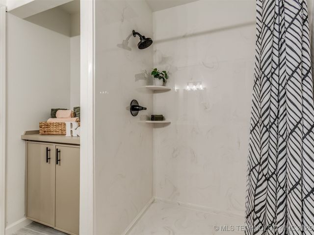 4812 Clearview Drive, Bartlesville, OK 74006