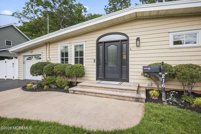 216 Parkview Terrace, Lincroft, NJ 07738