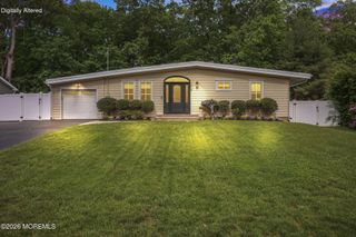 216 Parkview Terrace, Lincroft, NJ 07738