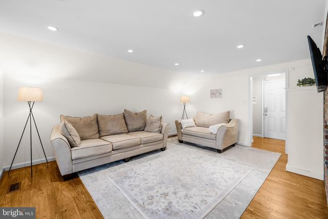 60 PINE VALLEY RD, Cherry Hill, NJ 08034