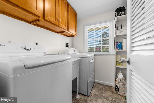 60 PINE VALLEY RD, Cherry Hill, NJ 08034