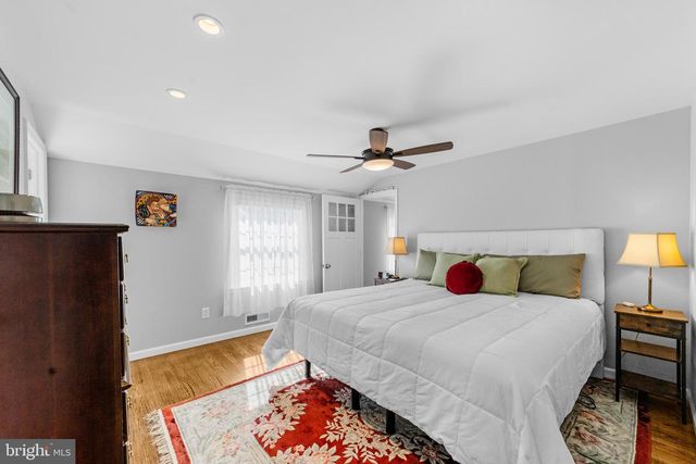 60 PINE VALLEY RD, Cherry Hill, NJ 08034