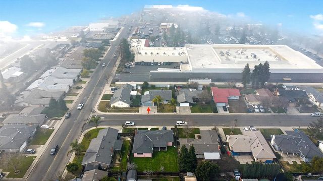 2405 NE Bucknell St, Turlock, CA 95382