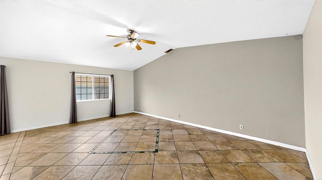 2405 NE Bucknell St, Turlock, CA 95382