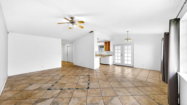 2405 NE Bucknell St, Turlock, CA 95382